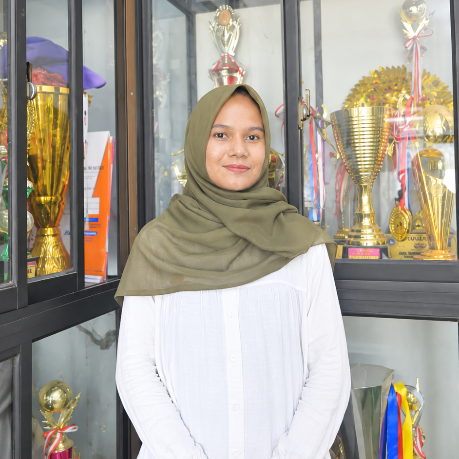 Foto NUR 'AINUN